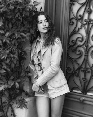 Luna Ginestet Instagram - In touch but out of your reach 🤫
.
.
.
.
.
.
.
.
#girl #oldschool #love #photooftheday #blackandwhite #oldmoney #frenchvibes