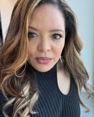 Luna Lauren Velez Instagram - Evelyn’s back. #powerbook2ghost #starz #latina #power #glam #love ✨