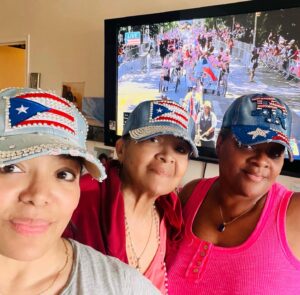 Luna Lauren Velez Instagram - Me, Mami y Maria…watching the parade. #pride #familia #puertorico #boricua #chuleta #yucca #chill #love ✨