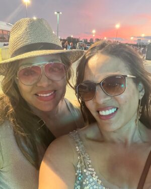 Luna Lauren Velez Instagram - This is me and Lori before the #beyonce concert at #metlifestadium. Both huge fans of the #renaissance album. There are no pictures that could do justice to the evening we had. What a incredible night.!!!! So inspiring, so transcendent, so next level….Just spectacular!!!
✨✨✨✨✨✨✨✨✨✨✨
#twintuesday #twinning #twins #hermanas #musica #beyonce #incredible #love ✨✨✨💕