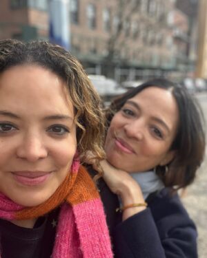 Luna Lauren Velez Instagram - Me and Lori…#twins #twintuesday #twinning #love ✨