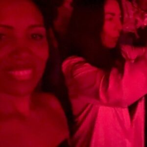 Lura Instagram - Os CALEMA fizeram história nestes dois dias com o @meoarenaoficial lotado de pessoas de todas as origens que acreditam no Amor e nos valores da Humildade, Amizade e Família. Parabéns @fradique_calema e @anthon507_calema! Vocês são Anjos mensageiros de Paz e Amor com muito talento. 🌟🌟

Obrigada à @torresjoalheiros  pelo magnífico camarode que nos proporciounou uma vista privilegiada deste grande concerto. ❤️🌟

@anthon507_calema 
@paula.c.osorio 
@dianadecadaval 
@tomassuter 
@torresjoalheiros