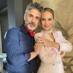 Luz Cipriota Instagram - Esta familia dará que hablar en @elitenetflix temporada 7!. Es un placer trabajar con vos @valentinazenere , love u! 💕 y bienvenido @leosbaraglia ! Lujo de marido. Gracias @rubengol y a todo el equipo que lo dan todo!. Soy muy feliz grabando ♥️. #elite #eliteennetflix #Roberta #Isadora #Familia #comingSoon @chenetflix @gosuamanagement