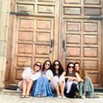 Luz Valdivieso Instagram - Así con las chicas! Qué bien hace la amistad femenina.. 💕 Conociendo y conversando de la vida entera. #tenerife @laestila
