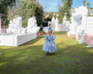 Lydia Hearst Instagram - ✨ Bibbidi Bobbidi Two ✨
