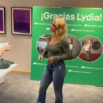 Lydia Valentín Instagram - ¡¡G R A C I A S!! 💚 @iberdrola por mi acto Huella de Oro 💚🏅 ¡¡Fantástico!! Y gracias,por dejar huella e impulsar el deporte femenino🌟 #lydiavalentin #halterofilia #iberdrola #weightlifting