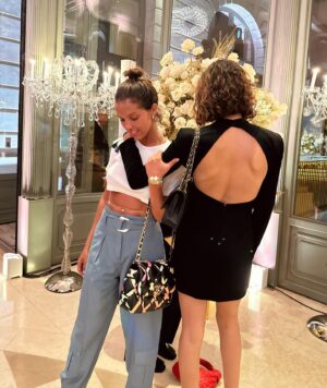 Lyna Khoudri Instagram - mood☀️🍔🍫👯‍♀️