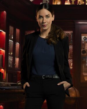 Lyndon Smith Instagram - I wasn’t sure if I was going to post a 2023 recap, but I can’t let the most transformative year of my life go by without a little send off. This year held some of the greatest highs and, without question, the greatest lows of my life. I was over the moon to share National Treasure with the world, my first on-air series regular since Public Morals. Inversely, my partner and I of eleven wonderful years went our separate ways, and I learned what it is to move alongside grief. I traveled to Costa Rica, Bali, Jackson Hole, Colorado, hit Vegas for the first time, and ended my year under New York Christmas lights. I made a movie. Premiered another movie. Lived out my Eras dream. Sold my house. Said goodbye to our family horse. Endured a work strike. And remembered just how much I love my own good company. I’m entering this new year a vastly different woman than I once was, and while I honor every version of myself before, I’m pretty stoked on this one. Love to you all 🖤