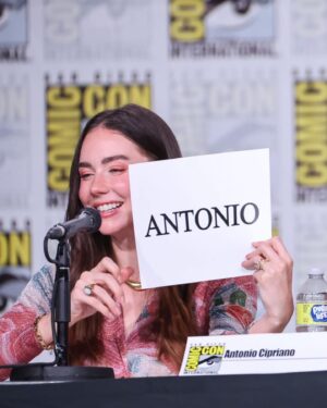 Lyndon Smith Instagram - Whoa whoa whoa… Comic-Con was A YEAR AGO?? What is time…. Also, I miss these humans. Also, I miss residuals. See you on the picket lines. I’ll be at Disney tomorrow for any interested parties 🪧