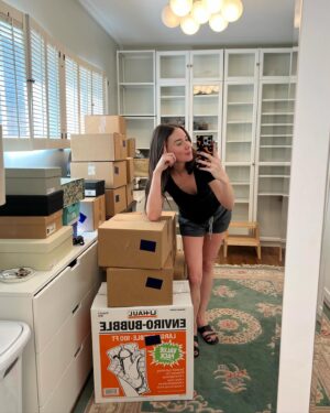 Lyndon Smith Instagram - I wasn’t sure if I was going to post a 2023 recap, but I can’t let the most transformative year of my life go by without a little send off. This year held some of the greatest highs and, without question, the greatest lows of my life. I was over the moon to share National Treasure with the world, my first on-air series regular since Public Morals. Inversely, my partner and I of eleven wonderful years went our separate ways, and I learned what it is to move alongside grief. I traveled to Costa Rica, Bali, Jackson Hole, Colorado, hit Vegas for the first time, and ended my year under New York Christmas lights. I made a movie. Premiered another movie. Lived out my Eras dream. Sold my house. Said goodbye to our family horse. Endured a work strike. And remembered just how much I love my own good company. I’m entering this new year a vastly different woman than I once was, and while I honor every version of myself before, I’m pretty stoked on this one. Love to you all 🖤