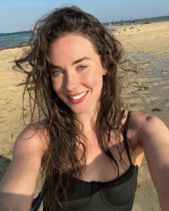 Lyndon Smith Instagram - I wasn’t sure if I was going to post a 2023 recap, but I can’t let the most transformative year of my life go by without a little send off. This year held some of the greatest highs and, without question, the greatest lows of my life. I was over the moon to share National Treasure with the world, my first on-air series regular since Public Morals. Inversely, my partner and I of eleven wonderful years went our separate ways, and I learned what it is to move alongside grief. I traveled to Costa Rica, Bali, Jackson Hole, Colorado, hit Vegas for the first time, and ended my year under New York Christmas lights. I made a movie. Premiered another movie. Lived out my Eras dream. Sold my house. Said goodbye to our family horse. Endured a work strike. And remembered just how much I love my own good company. I’m entering this new year a vastly different woman than I once was, and while I honor every version of myself before, I’m pretty stoked on this one. Love to you all 🖤