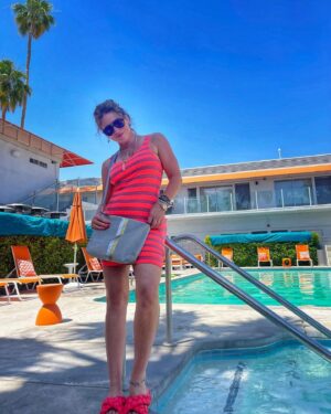 Lynn Collins Instagram - @thetwist.palmsprings THANK YOU for helping me #pregame for this birthday 💕🧡💕
The hospitality and chill vibes were a sweet balm to my soul 🩵 🩶 🩵 🩶 🩵 🩶 🩵 🩶🩵

Thank you @hilovetravel for the super cool #crossbodybag 🩶

#palmsprings #poolside #stars #palms @vionicshoes #happybirthday #pink #desert #desertlife @vans