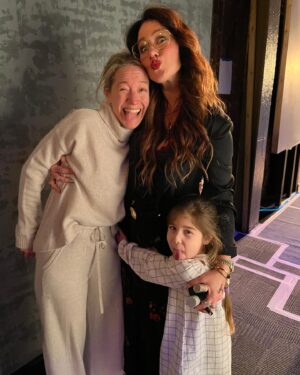 Lynn Collins Instagram - Look at my beloveds 🦄🦄🦄🦄… thank you Brooke and Charlotte for stomping the boards with me 🔥

thank you @audibletheater for ballasting the renaissance of live theatre in #nyc 

The last two months had many challenges and it was also a dream come true #grateful #tired and #blessed 🙏🌹🙏