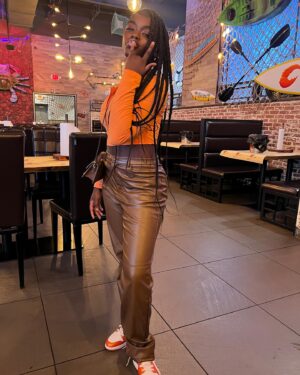 Lyric Hurd Instagram - Birthday Girl 🧡🤎 #hurdgirls #fourteen