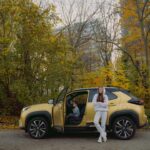 Mária Havranová Instagram - Už len zopár rokov a mám osobného šoféra.😀 Verím, že ste už všetci úspešne prezutí na zimu. Kto ešte nemá, nech tak rýchlo urobí, lebo zima má byť tento rok veru tuhá, hovoria prognózy. Tak nech nás na cestách nič neprekvapí. Dávajte pozor :-) Zaujímavosť: V zložitých podmienkach vám Toyota Yaris Cross môže pomôcť prepínačom režimov systému AWD-i, ktorý ponúka na výber režim jazdy na nespevnených cestách a režim jazdy na snehu. Na zľadovatených, zasnežených a zablatených cestách pomáha znížiť pretáčanie kolies a prekĺzavanie pneumatík, aby udržal vozidlo na ceste a vy ste mohli pokračovať v jazde. #toyota #yariscross #spolupraca s @toyota_slovensko 📷 @jozefbuhaj