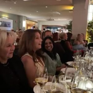 Märtha Louise Instagram - Wowowow!!! 
Thank you @ellenorge for awarding Hést “Business of the Year”!!! We are beyond proud and thankful. Hést means more to us than just a brand. I would love to share Hést’s story: 

It all started with a tragedy. My best friend, Esben Johannessen, died suddenly from pancreatic cancer in 2019. His wife @annebohagen and him had run the business together for years at the time of his death. He was a horse trainer, one of the best in Norway, and when he died, Anne Kari was left with two children, a farm, horses, dogs, no income and didn’t know where to turn. 

In her despair, she confided in her friend @monicautne who had had a dream since childhood of starting a fashion brand and suggested they start one together. Although none of them had experience in the field, Anne Kari said that it couldn’t get any worse than what it already was, let’s do it! They renamed Esben’s company and, to honor his legacy, called the brand Hést (hest means horse in Norwegian). 

As I was involved in Hést from the start  supporting Anne Kari through the loss of her husband, I partnered up with the two wonderful ladies after a while. 

We are proud to be a women lead company who focuses on inclusion, equality and intuition. We hope that Hést can inspire others to dare dream big and put dreams into action however hard life may be. 

We thank everyone who has supported us and believed in us through the process. Thank you to our wonderful team at Hést. You are worth your weight in gold! Each and everyone of you are so special and are a big reason why Hést is such a success. 
Thank you to all the retailers (94 in Norway and 100 abroad) who have taken the chance on an unknown brand and made Hést who we are today. And last but not least, thank you to all of you who love our brand, who wear our sweaters and clothes, who support us and share your love with us. 

Esben, this one is to you!! 
❤️❤️