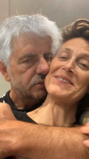 Mónica Antonópulos Instagram - FIESTA. Ricardo y Liliana siempre le muestran a su hija María, que el amor es una fiesta
Si compartís regalas vida