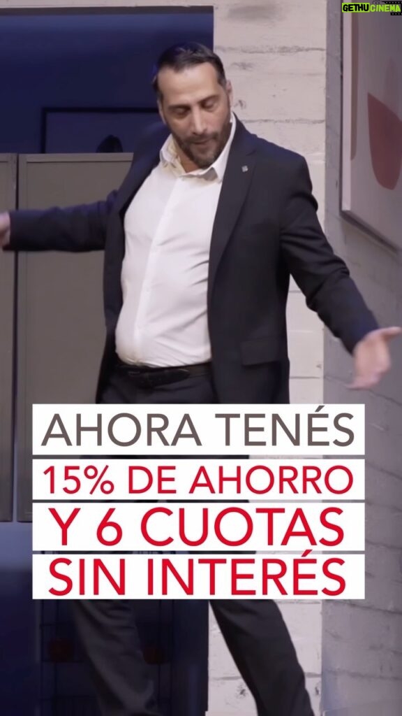 Mónica Antonópulos Instagram - ¡15% DE AHORRO Y 6 CUOTAS SIN INTERÉS! ⭐️🎭 Ya no hay excusas, vení a llenarte de risas y besos!! 💋😘 HOY VIERNES 22:00hs 👉🏼🎟️ Sacá tus entradas por @plateanet (Link en Bio) o en la Boletería del Teatro Astral.