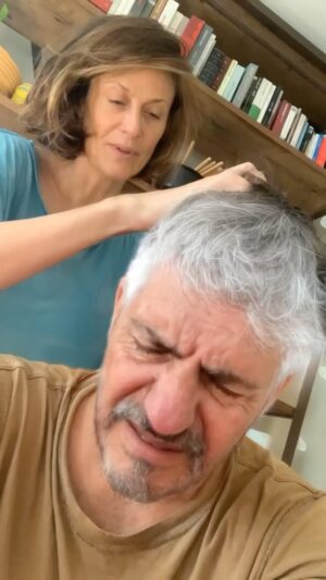 Mónica Antonópulos Instagram - NOS CHUPAN LA SANGRE POR TODOS LOS FRENTES. PIOJOS MOSQUITOS Y COMBO REALIDAD para RICARDO Y LILIANA