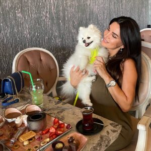 Müge Ulusoy Instagram - Melek olmak istiyorsan bunu yaşarken yap. 
İyi biri ol ve iyi şeyler başar.

#mügeulusoy 
#pomerian #hayvansevgisi 
#hayvanlarısevin #köpek #sevgi #ankara