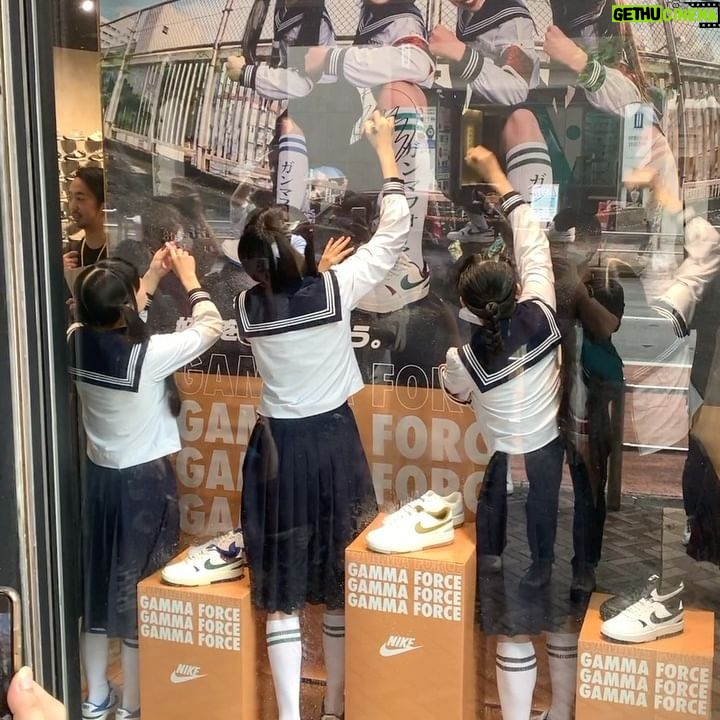 MIZYU Instagram - NIKE GAMMAFORCE 🧡💨 ABC-MART 渋谷神南店 二日間ジャックしました、🤜🏻👟🤛🏻