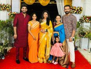Maahi Gouthami Instagram - Friends like Family♥️ 
#chiranjeevilakshmisowbhagyavathi