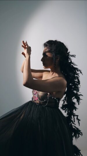 Maalavika Sundar Instagram - A very dear collaboration with my dearesssstestttt Rudsss, the founder of @maliboo_bridalwear ♥️ Ruds is one of the best designer, most hardworking person I have come across and has inspired me in a lot of ways. Only love and more power to you. All of you go check out her handle right now and show her all the love 🙏🏾♥️

My love to the entire team who made this fantastic … you guys are amazing ♥️

Outfit: @maliboo_bridalwear 
Makeup: @hemajainmakeovers 
Hairstyle: @azlin_makeover 
Photography: @photographsbyashbin 
 Studio: @hawksightstudios
@thebistrograph

#maalavikasundar #fashion #style #collaboration #onlylove