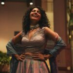 Maalavika Sundar Instagram - Heyyyyyyy !!!! Loved collaborating with @bandananarulaofficial ♥️ you guys have a fantastic collection … lots of love 🧡 @manish_ravie killer pictures da … Vera maari ♥️♥️ Thank you @beingroofa for putting this together for me… you are amazing ♥️ #onlylove