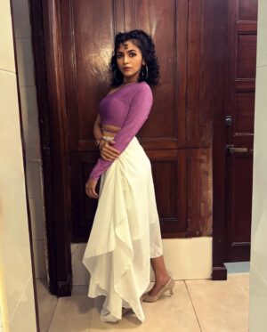 Maalavika Sundar Instagram - Being a sexy spudddddd 🥔 

My love to these amazing talented people ♥️♥️
Styling : @harshitha_pragathi 
Make up : @wanitaz_artistry 
Hair do : @ganesh_hair_architect 
Outfit : @wearhash 

#onlylove