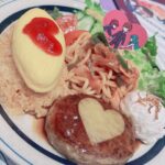 Maaya Uchida Instagram - うる星やつらのコラボカフェにいってきましたよ〜〜〜❣️原宿ー！ 最高においしいかわいい楽しいカフェ〜でした💛 おっきいラムちゃんとテンちゃんがいました💕わーい！！
