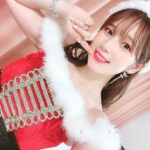 Maaya Uchida Instagram - 今日はクリスマスイベント！！ ありがとうございましたー！！ 聖なる夜に！ 楽しいクリスマスパーティーでしたね！！！外にはだせませんが、最高のクリスマスプレゼントをたくさん頂きました😂笑 持って帰ってじっくり、コメントを聞いたり見たりします♪ 新曲を披露もしました。 ラウドヘイラー、ダストテイル、チェイサーゲーム！ 初披露でしたが、めちゃ盛り上がりましたね、、、🌟 早く生バンドで披露したい！！ その日をお待ちくださいっ！ たくさんの感謝をみなさまにー🧡 ありがとうございました！！！