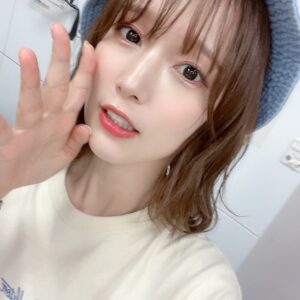 Maaya Uchida Instagram - BILIBILI MACRO LINK -STAR PHASE 2022

出演してきたよ！

どうでしたか？
わたしは、アニソンを愛するみなさんと、LIVEを共有できてとても楽しかったです！💗
日本のみならず、海外でも配信されるとのことなので、今後も世界中へ歌が届きますように、、♪

いっぱいお写真を撮ったのでTwitterだけでなくこちらにも！！
後ろの方の写真はインスタだけのも、あげときまーす💛