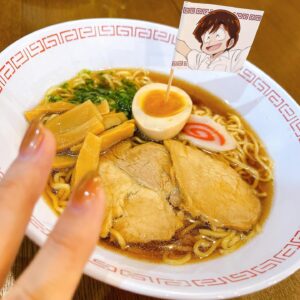 Maaya Uchida Instagram - すみぺとノイタミナカフェにいってきました！☺️
うる星やつらコラボ〜⚡️
たくさんキャラクターがいて、私服のひと時でした。

どれも美味しくて、最高に楽しかったー！
ありがとうございました🧡