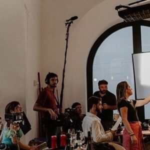 Madalena Brandão Instagram - Tudo tão certo! 
Estes encontros mágicos só acontecem quando há muito amor envolvido! Só assim é que tudo faz sentido e sabemos que estamos no sítio certo à hora certa ✨ 
Que filme tão bonito, que história tão forte, que equipa furacão , que actores tão talentosos, que mulher cheia de power a comandar este barco, que privilégio ter feito parte disto tudo✨✨✨✨🎬

Just the beginning, meus amores 🪩💃 💥
@leleveiga @marcusandre.official 
@chico.fonseca 
@ber.liner_production_house 
@jakobhampel_dp @fred_klaus @yohinna @flavias.makeup.artist @filmmaker.and.friend @this.is.schmutzler e todos todos ✨
@carrelosquad