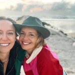 Madalena Brandão Instagram - E assim se transforma um dia de chuva numa tarde maravilhosa cheia de sol! Com direito a sushi em cima do mar. Há pessoas que têm uma varinha e conseguem sempre fazer magia ✨ Obrigada @_martaborges , por tudo ✨🤘💛
