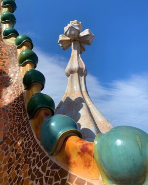 Madeleine Arthur Instagram - good gaudí