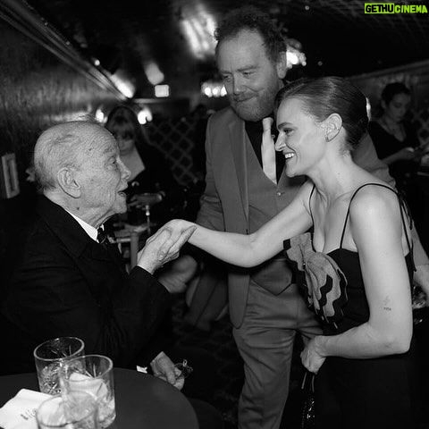 Madeline Brewer Instagram - 🎂 Happy Birthday to the Emcee !! it was an exquisite honor to celebrate the legend Joel Grey on his 92nd birthday, to hug and congratulate my friends, and to laugh & cry into my cocktail while watching the best show in New York! (big shout to @jennyandersonphoto for capturing a moment I willlll neveerrrrr forrrrgeeeet and Eddie for the invite and Adam Speers my good bud for the intro!!! Eeeeeee!)