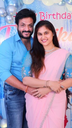Madhu Reddy Instagram - No needed Caption❤️ @madithatikrishnakishore @purvikaareddy 

#instagram #insta #viral #reelsinsta #reelslovers #reels #instareels #feed #feedfeed #husband #husbendandwife #family #familytime #familylife #familyguy #happy #trend #trending #trendingnow #alluarjun #allusnehareddy #varudu #telugu #telugusongs #songs #feel #feelings #reelitfeelit❤️❤️ #reelitfeelit #feels