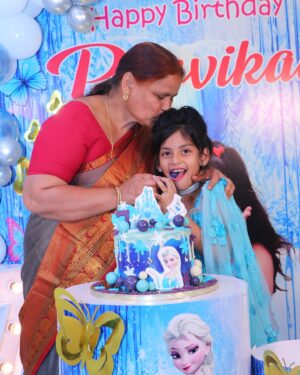Madhu Reddy Instagram - Happy Mother’s Day Amma❤️🙌 @purvikaareddy 

#instagram #insta #post #viral #newpost #trending #mothersday #motherlove #motherdaughter #lovelife #mother #trendingaudio #trendy #amma #ammlove #effections #happy #feel #reelitfeelit❤️❤️ #feelings #mothers #happytime
