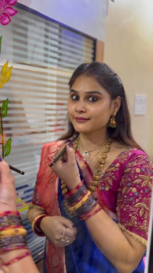 Madhu Reddy Instagram - Prapancham telidhe 🤫 Blouse @pravallis_boutique 

#insta #reels #reelsinstagram #reelitfeelit #reelslovers #viralreels #viralinstagram #trendingreels #trending #lyrics #feelings #feel #reach #women #happy #mood #sareelove #sareelover #sareelovers