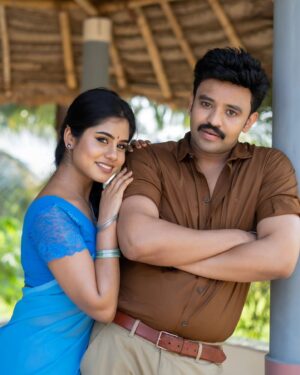 Madhumitha Instagram - அழகைச் சுமந்து வரும் அழகரசி !!!
#anchor#actor#azhar#madhumithaillayaraja#recreating#kamal#seetha 

Clicks : @didit.clickyourmoments