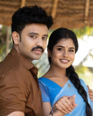 Madhumitha Instagram - அழகைச் சுமந்து வரும் அழகரசி !!!
#anchor#actor#azhar#madhumithaillayaraja#recreating#kamal#seetha 

Clicks : @didit.clickyourmoments