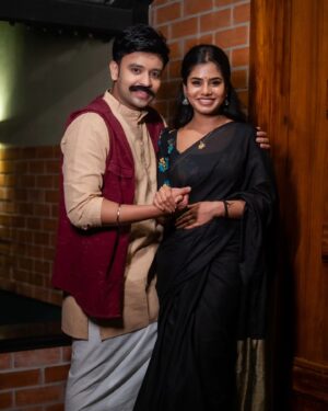 Madhumitha Instagram - சந்திரன் - இந்திரன் ...
#azhar#madhumithaillayaraja#thillumullu#chandran#indhiran#moments