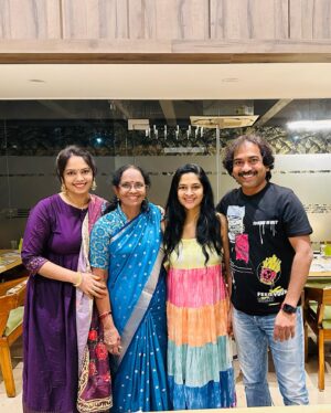 Madhumitha Instagram - అమ్మ ❤️ అన్నయ్య ❤️ అక్కయ్య ❤️ Wish you happiest birthday dear Sister @sudhamadhuridande ❤️