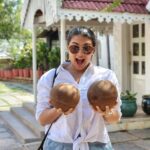 Madhuri Braganza Instagram - An afternoon with a photographer in old Bangalore.🌳🌸 Thanks for the pictures and that mad meal @nim.is.hh 🤗