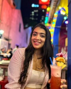 Madhuri Braganza Instagram - The streets of Singa and I - A love story.😍 #madtravels