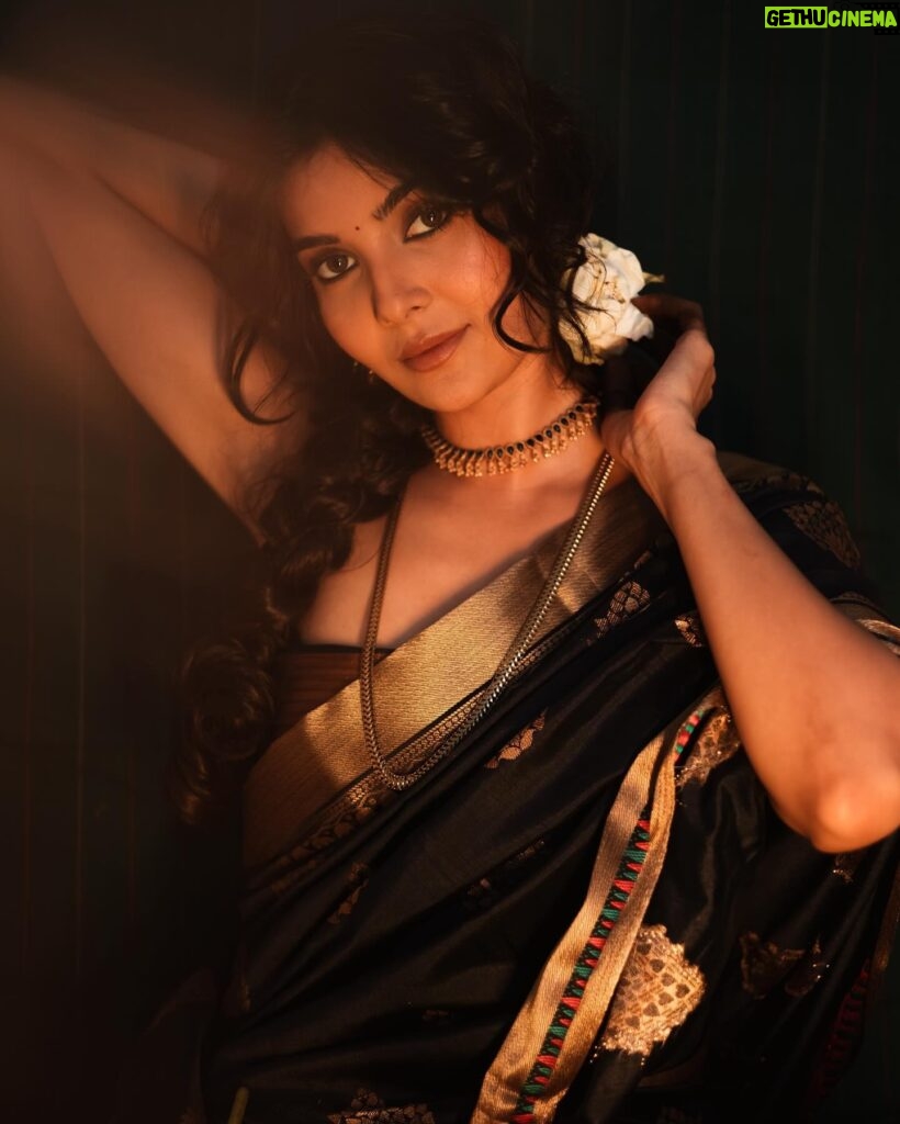 Madhuri Jain Instagram - Dark Apsara 🧚‍♂️ Ideation , hair and make up: @snehamnj 📸: @poo.stories