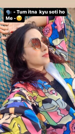 Madhusree Sharma Instagram - 😉♥️ #reels @madhusree_sharma_official