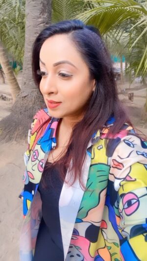 Madhusree Sharma Instagram - जिस दिन तुम को देखेगी नज़र🥰 #love @madhusree_sharma_official