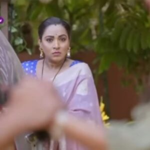 Madhusree Sharma Instagram - कभी कभी गलतफ़ैमी का कोई ईलाज नहीं होता, ये तो मनसुंदर सीरियल में सोनी को देख कर लगता है ।।🤦‍♀️ 
पर मैं जब सोनी को एक माँ के नज़रिया से देखती हू तो लगता है सब सही तो है ,
एक माँ बस हर हाल में अपने  बचो का ख़ुशी चाहती है , उसके life में सब अच्छा हो अयू चाहती है .☺️
🌸🌼 isliyeजो abhi tak#mannsundar  nhi dekhte hai pls dekhiye everyday raat 8 PM baje🫶 सिर्फ़ दंगलों पर ❤️
(बाक़ी जो शो देखते है और सोनी का ग़ुस्सा इस timeनापसंद करते है वो अपने हिसाब से लिखिएultasida 😂😂😂
अब वो  negative characterही क्या जिसेकुछ लोगो से गाली ना पड़े🙈😂)

#mannsundar #actor #negative #character #dangaltv #madhusreesharma #actorlife #blessed #